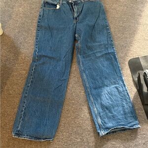 Abercrombie & Fitch Blue Relaxed Jeans. Curve love.